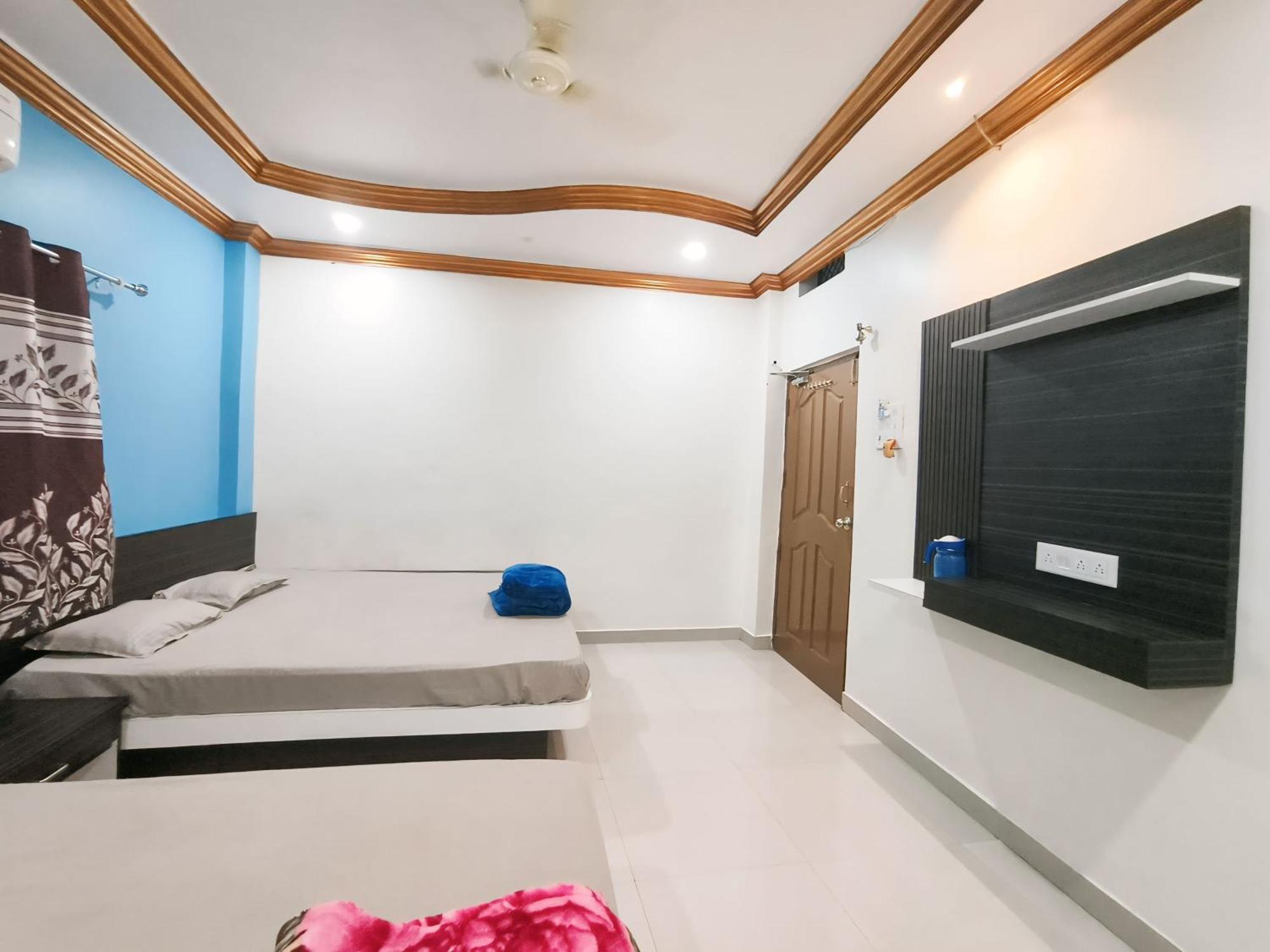 Shree Trilokeshwar Guesthouse Ujjain Exterior photo