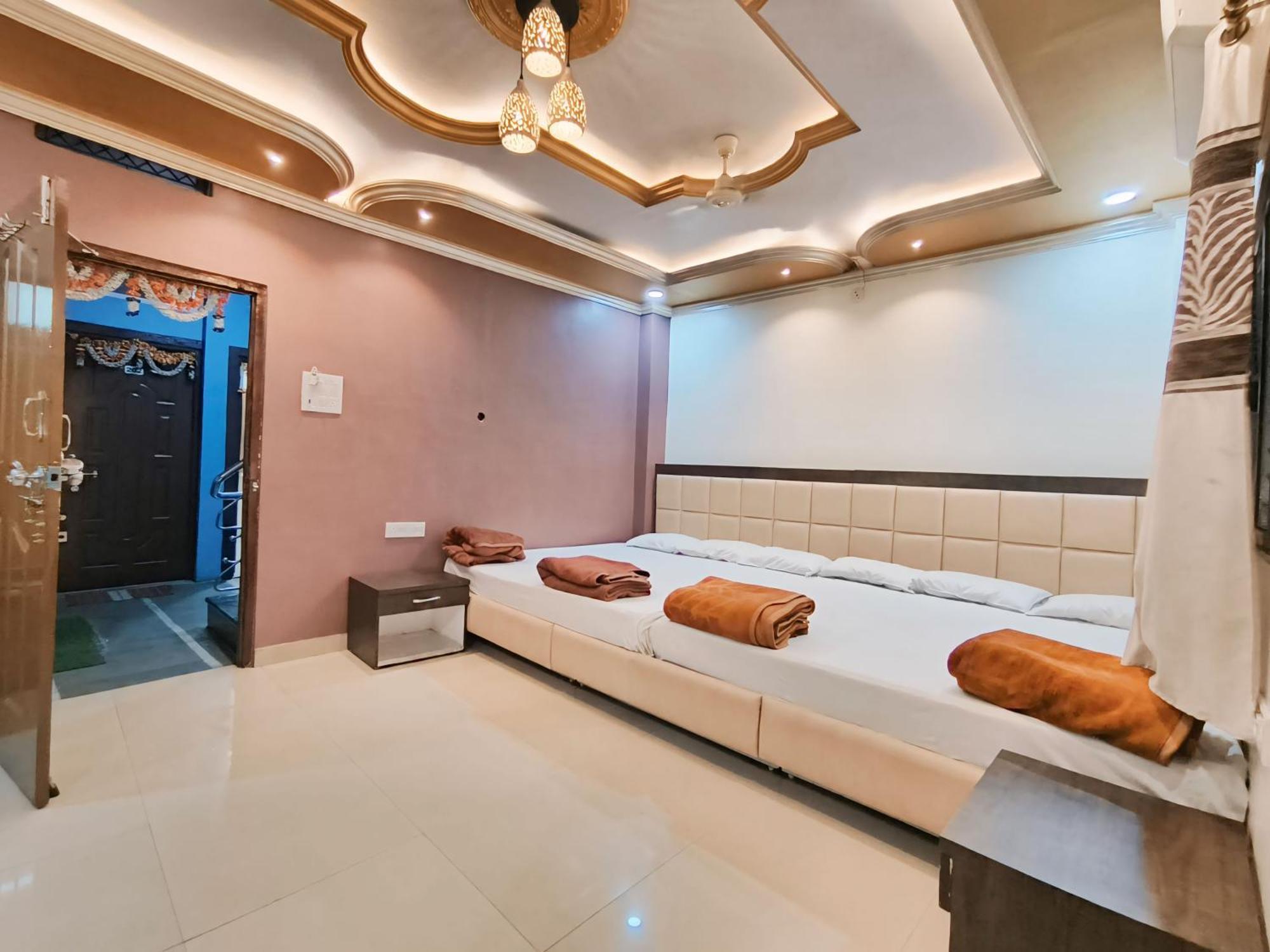 Shree Trilokeshwar Guesthouse Ujjain Exterior photo