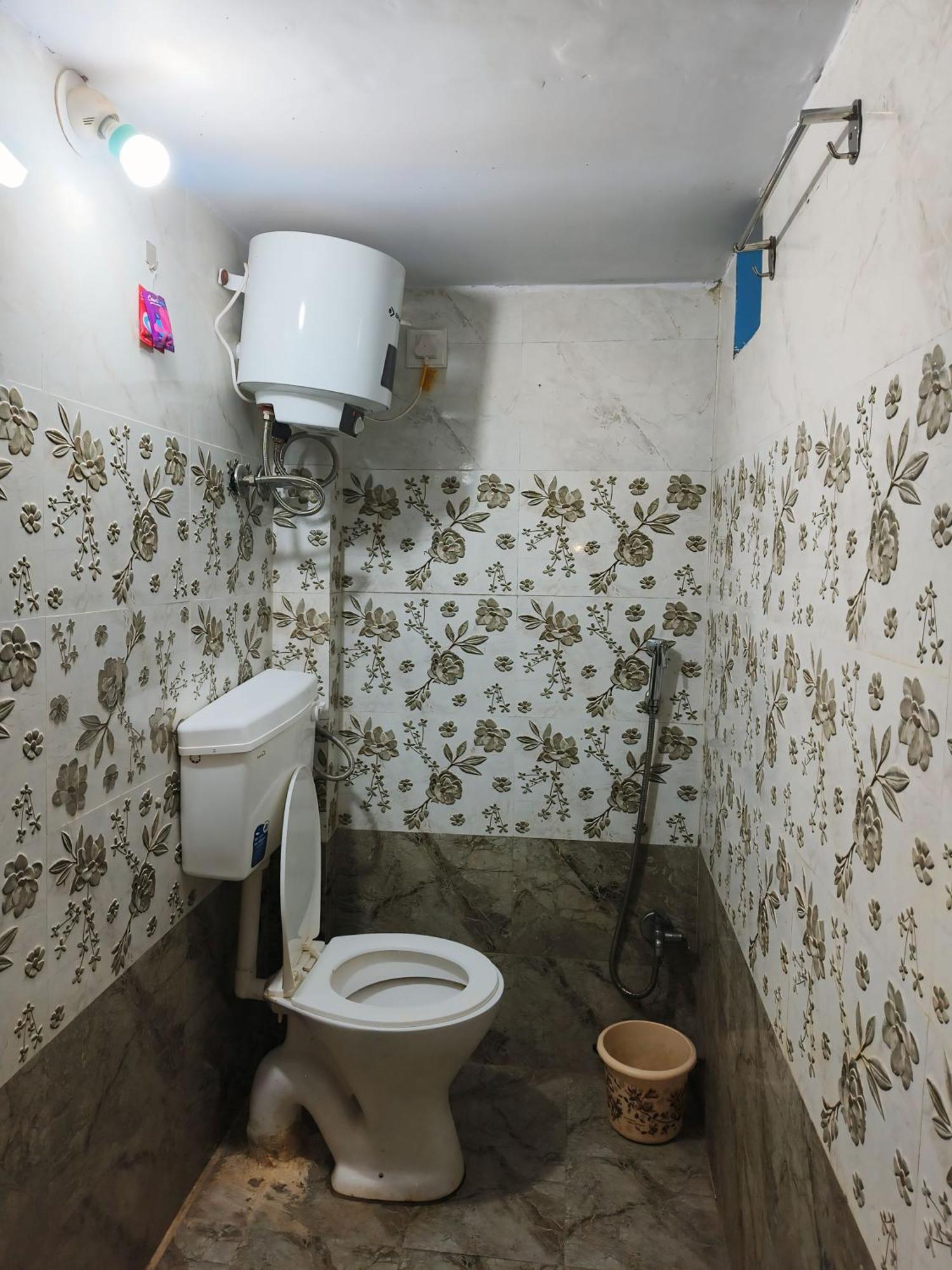 Shree Trilokeshwar Guesthouse Ujjain Exterior photo